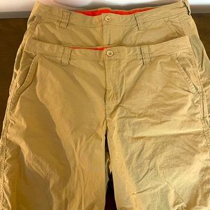 2 Columbia men’s shorts